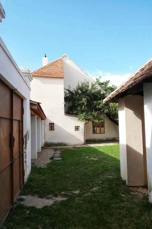 dvorek